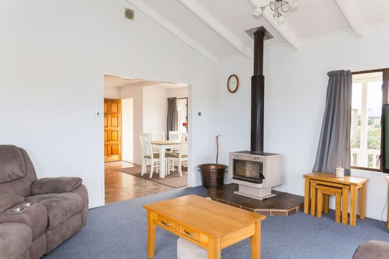 Photo of property in 13 Maclaurin Street, Dannevirke, 4930