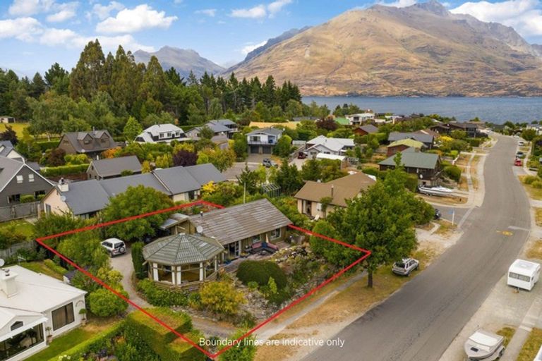 Photo of property in 25 Oregon Drive, Kelvin Heights, Queenstown, 9300