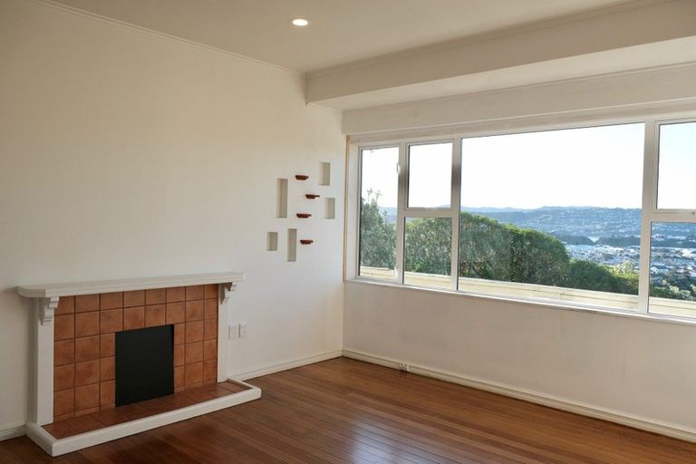 Photo of property in 65 Tannadyce Street, Strathmore Park, Wellington, 6022