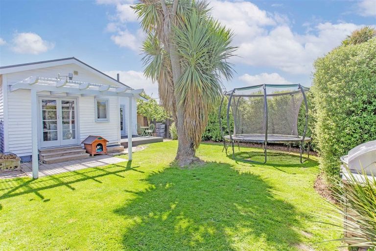 Photo of property in 1/8 Frankleigh Street, Somerfield, Christchurch, 8024