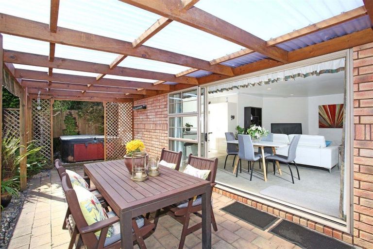 Photo of property in 35a Youngs Road, Papakura, 2110