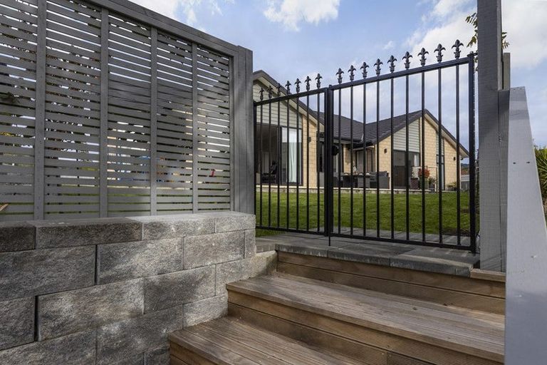 Photo of property in 10 Admiralty Place, Waikawa, Picton, 7220