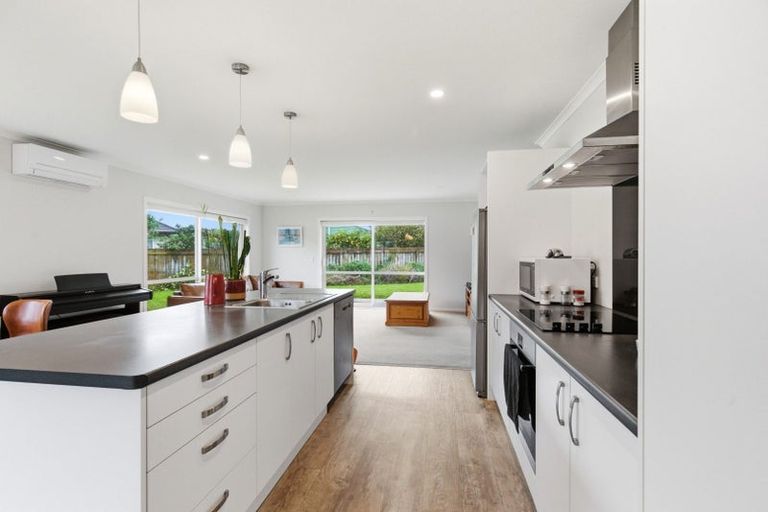 Photo of property in 23 Gallipoli Place, Paraparaumu, 5032