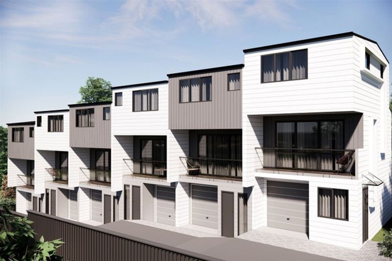 Photo of property in 3/18 Sylvan Crescent, Te Atatu South, Auckland, 0610