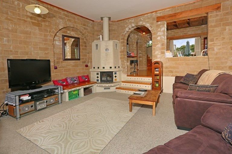 Photo of property in 20 Welsh Hills Road, Swanson, Auckland, 0614