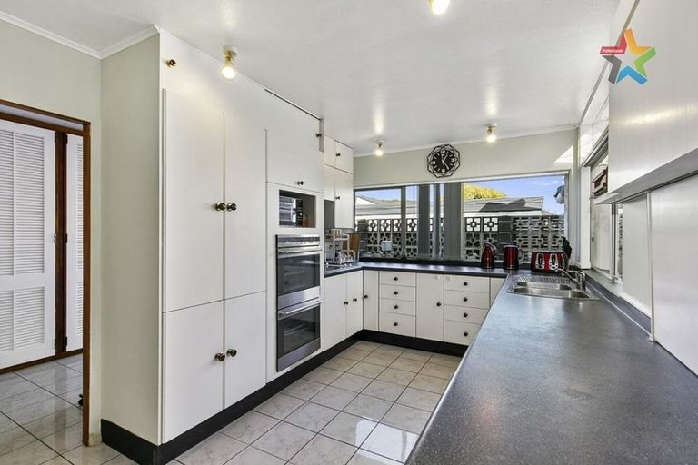 Photo of property in 20 Park Avenue, Epuni, Lower Hutt, 5011