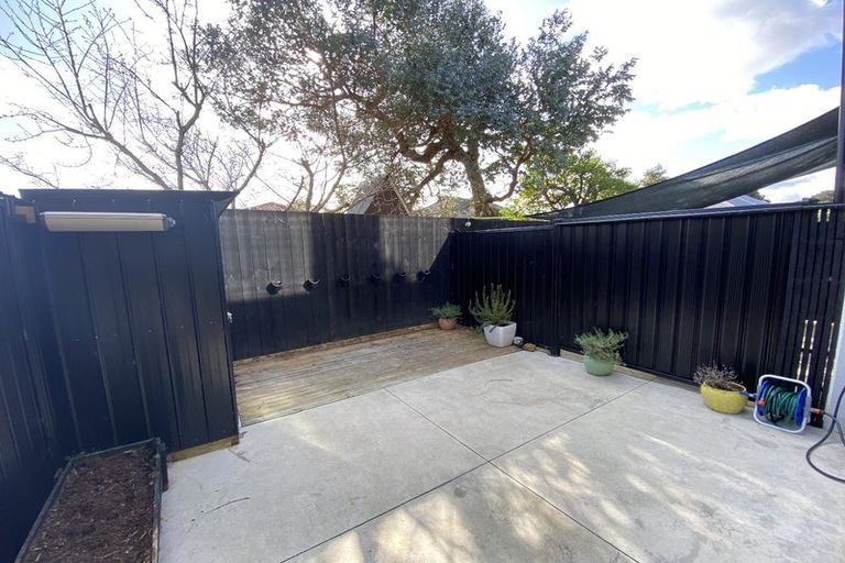 Photo of property in 5 Te Ara O Paetutu, Petone, Lower Hutt, 5012