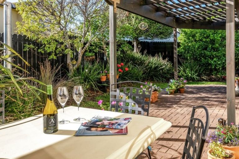 Photo of property in 11 Bunker Rise, Golflands, Auckland, 2013