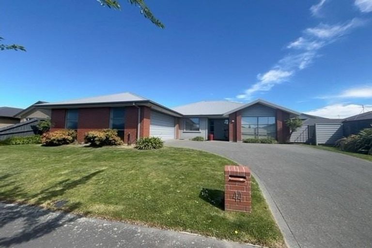 Photo of property in 44 Somerville Crescent, Aidanfield, Christchurch, 8025