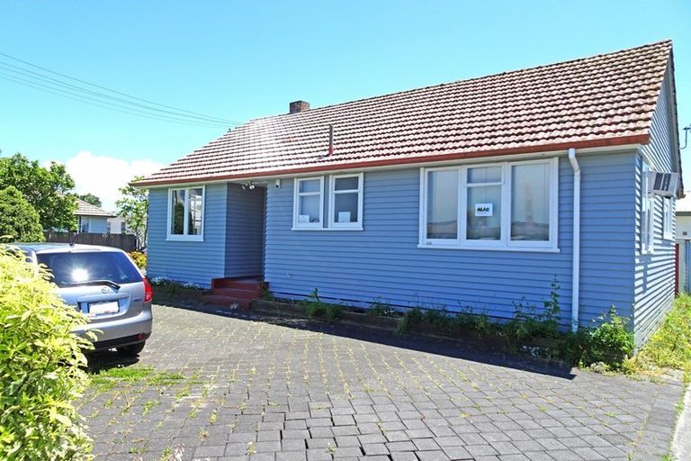 Photo of property in 2 Takahe Street, Frankton, Hamilton, 3204