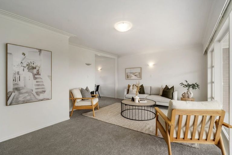 Photo of property in 2/7 Walter Street, Hauraki, Auckland, 0622