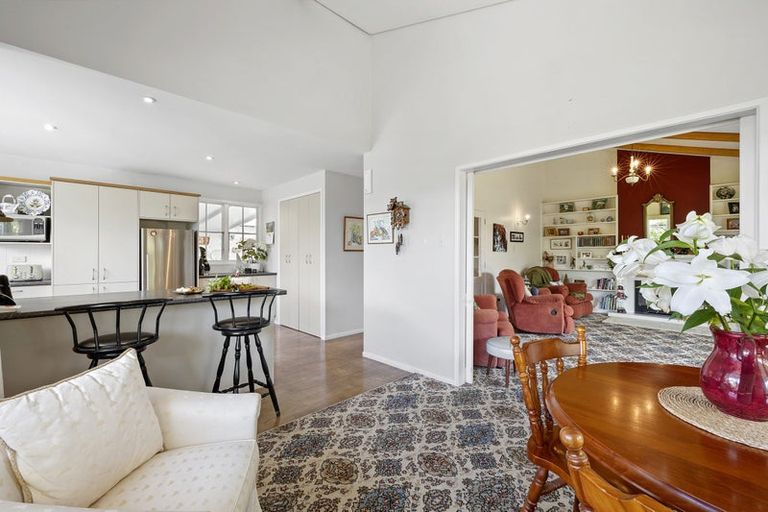 Photo of property in 29 Nevada Drive, Merrilands, New Plymouth, 4312