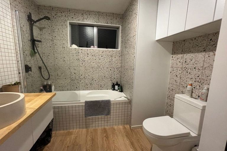 Photo of property in 325/26 Morningside Drive, Morningside, Auckland, 1025