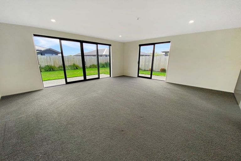 Photo of property in 15 Glengael Drive, Halswell, Christchurch, 8025