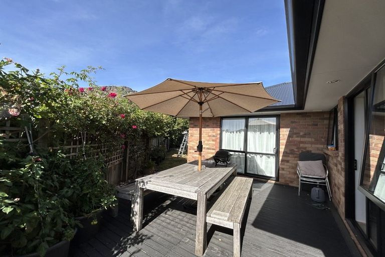 Photo of property in 15 Sew Hoy Lane, Arthurs Point, Queenstown, 9371