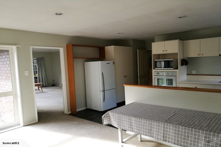 Photo of property in 70a Straven Road, Fendalton, Christchurch, 8014