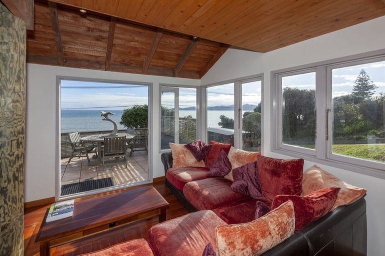 Photo of property in 17 The Esplanade, Raumati South, Paraparaumu, 5032