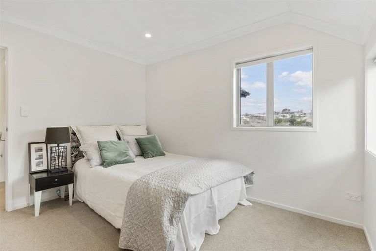 Photo of property in 139b Bucklands Beach Road, Bucklands Beach, Auckland, 2012