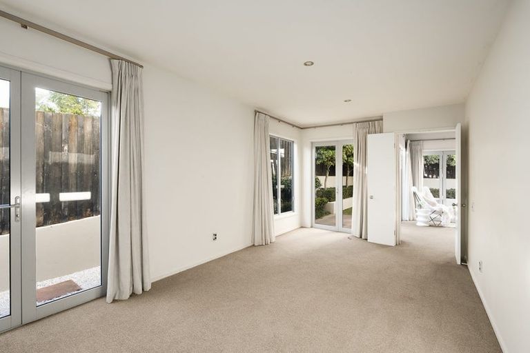Photo of property in 215b Oceanbeach Road, Mount Maunganui, 3116