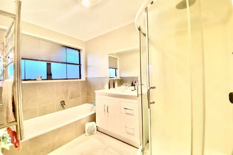 Photo of property in 1 Galloway Crescent, Farm Cove, Auckland, 2012