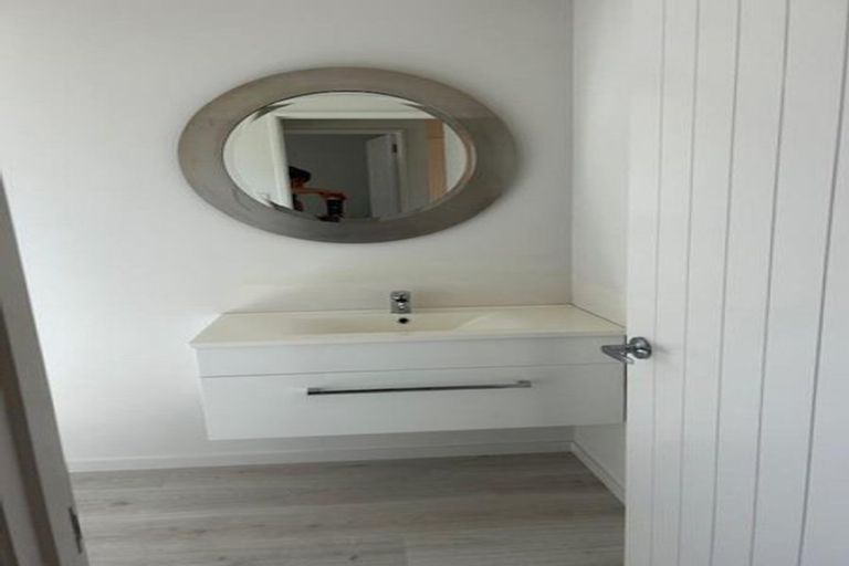 Photo of property in 10 Jane Gifford Place, Omaha, 0986