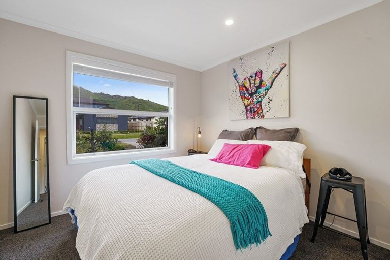 Photo of property in 71 Waipunahau Road, Waikanae, 5036