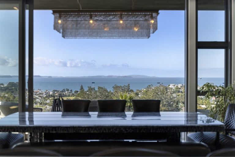 Photo of property in 201 Whangaparaoa Road, Red Beach, 0932