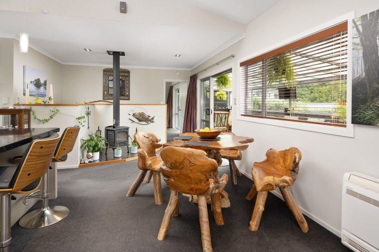 Photo of property in 14 Beach Road, Waikawa, Picton, 7220