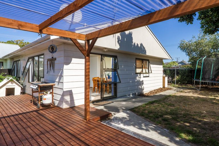 Photo of property in 2 Waimea West Road, Brightwater, 7022