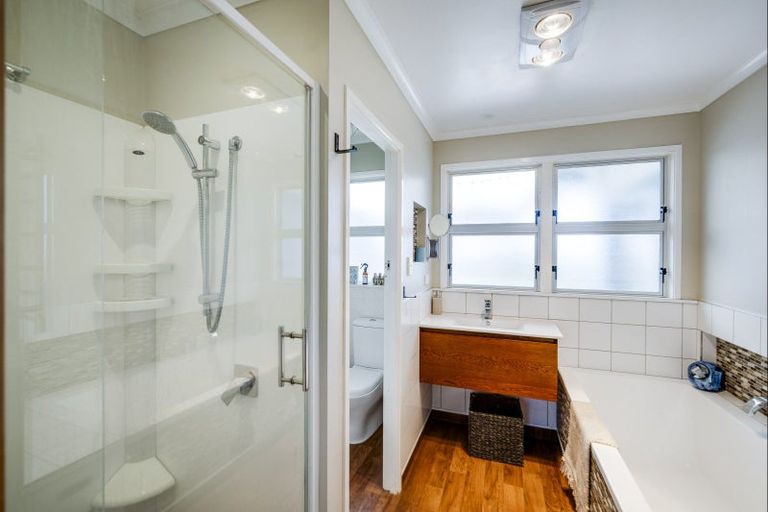 Photo of property in 14 Given Street, Havelock North, 4130