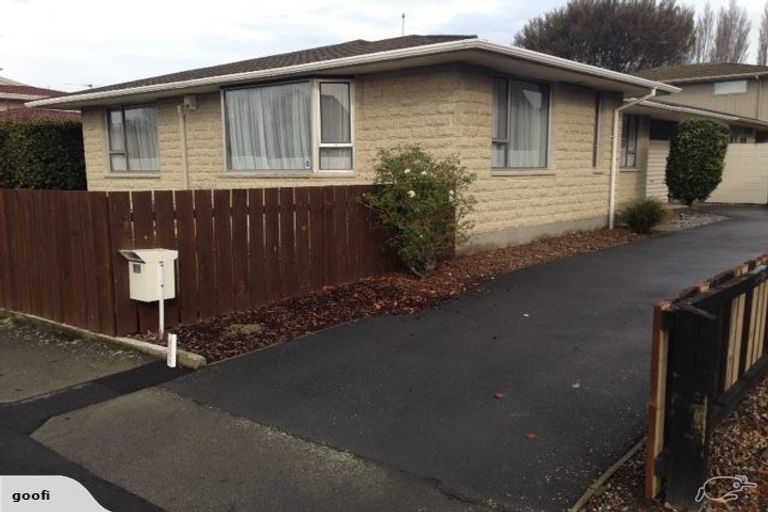 Photo of property in 1/61 Ambleside Drive, Burnside, Christchurch, 8053