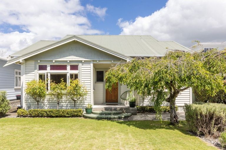 Photo of property in 142 Nelson Crescent, Napier South, Napier, 4110