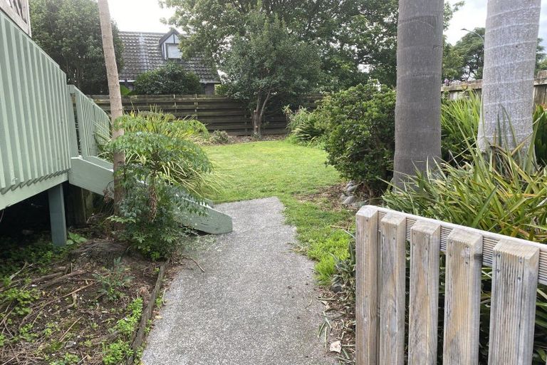 Photo of property in 98 Resolution Road, Welcome Bay, Tauranga, 3112