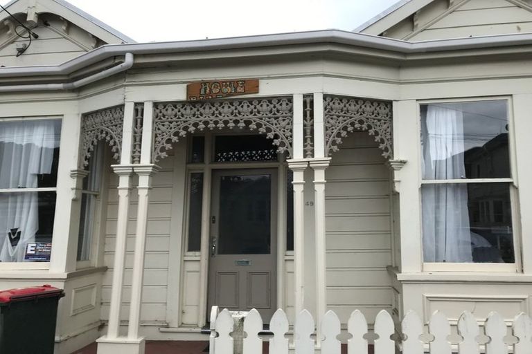 Photo of property in 49 Howe Street, North Dunedin, Dunedin, 9016