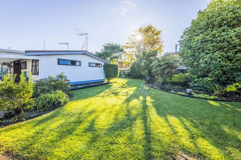 Photo of property in 97a Old Wairoa Road, Papakura, 2110