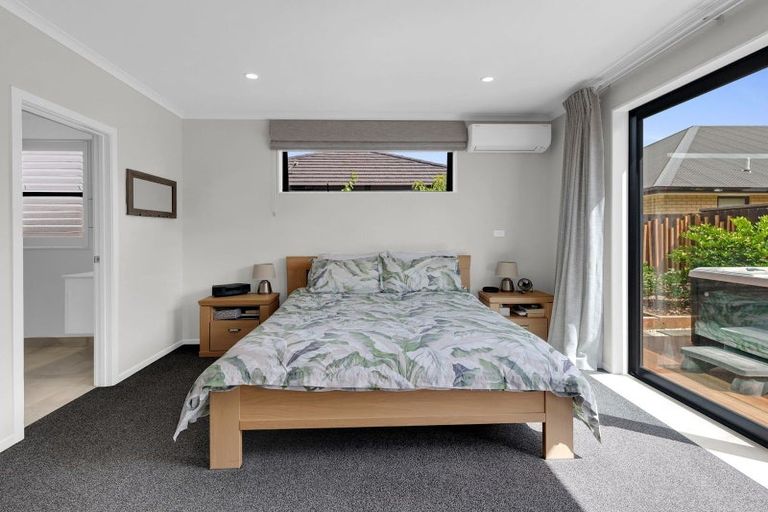 Photo of property in 26 Rose Leigh Drive, Cambridge, 3434