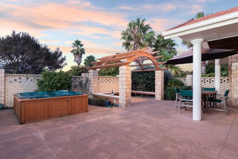 Photo of property in 8 Kokomo Key, Papamoa Beach, Papamoa, 3118