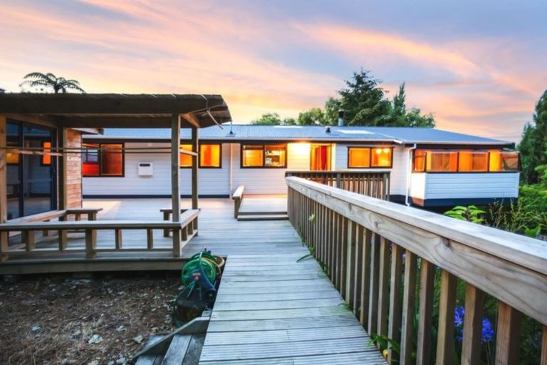 Photo of property in 12 Picketboat Lane, Whitby, Porirua, 5024