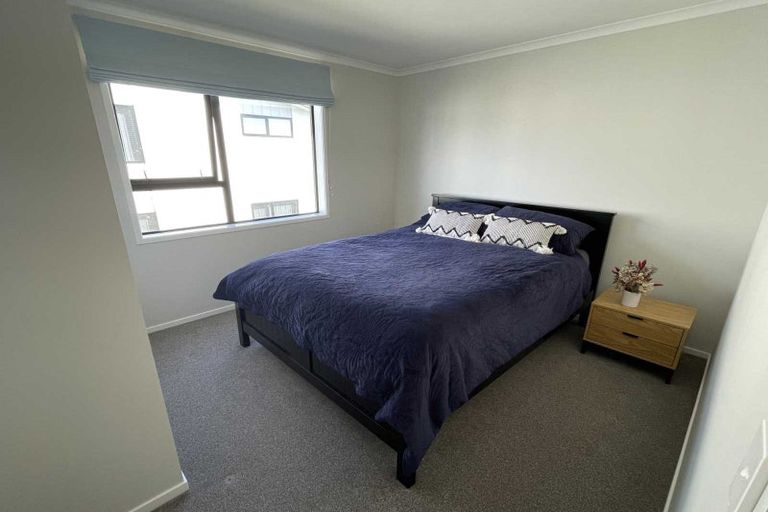 Photo of property in 31 Discovery Place, Marfell, New Plymouth, 4310