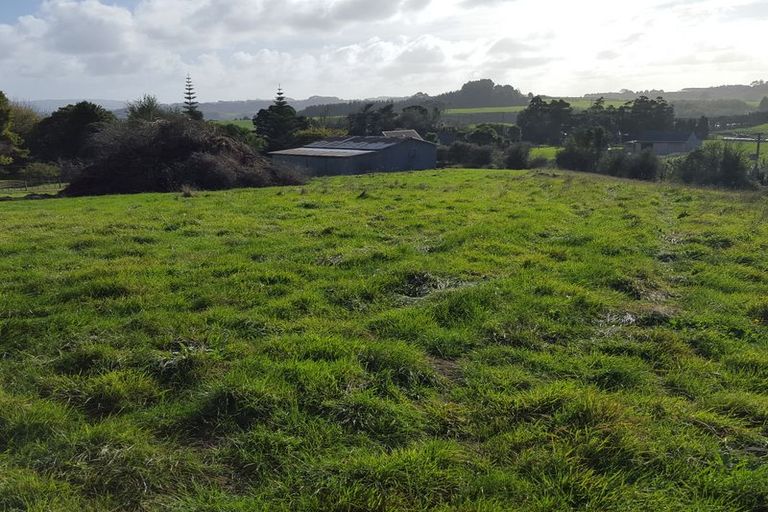 Photo of property in 8 Te Ahu Road, Pukekawa, Tuakau, 2696
