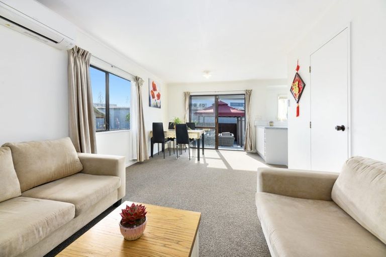 Photo of property in 1/31 Pomaria Road, Henderson, Auckland, 0610