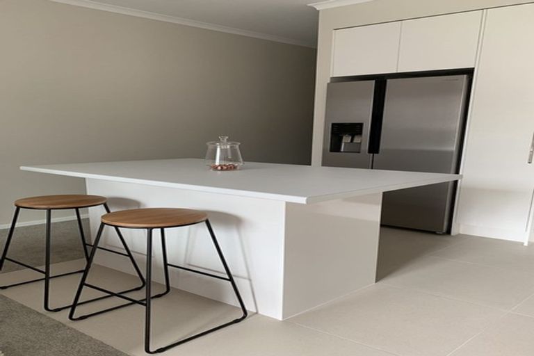 Photo of property in 52 Rangihina Road, Hobsonville, Auckland, 0616