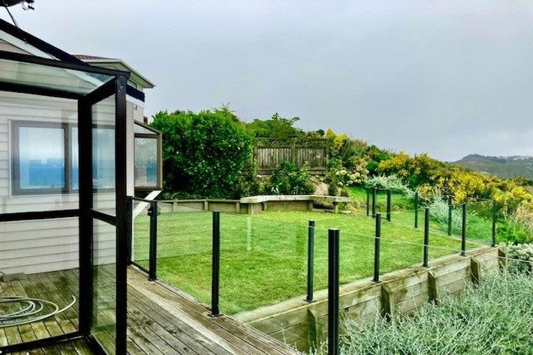 Photo of property in 42 Gurkha Crescent, Khandallah, Wellington, 6035