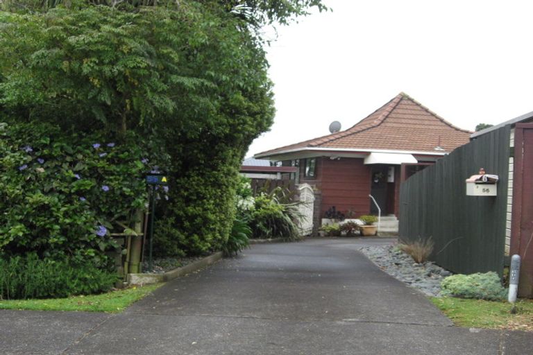 Photo of property in 1/56 Ridgemount Rise, Mangere Bridge, Auckland, 2022