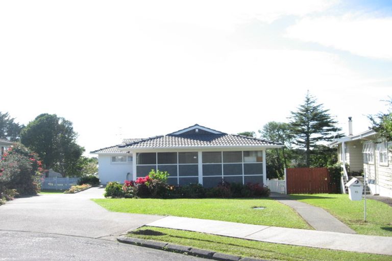 Photo of property in 13 Paulange Place, Pakuranga Heights, Auckland, 2010