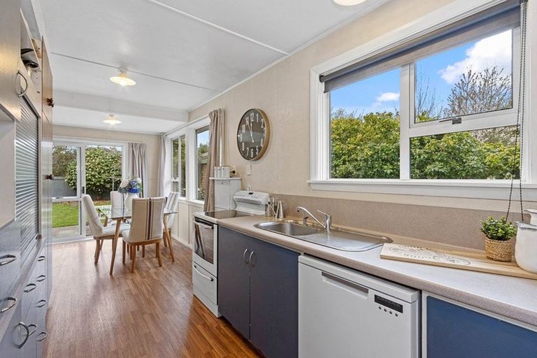 Photo of property in 3 Sealy Place, Bryndwr, Christchurch, 8053