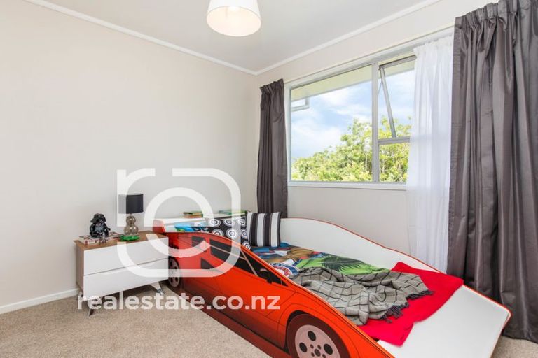 Photo of property in 44 Cardiff Road, Pakuranga, Auckland, 2010