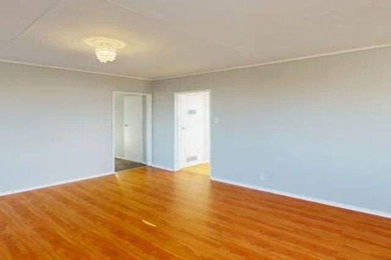 Photo of property in 17 Tainui Street, Castlecliff, Whanganui, 4501