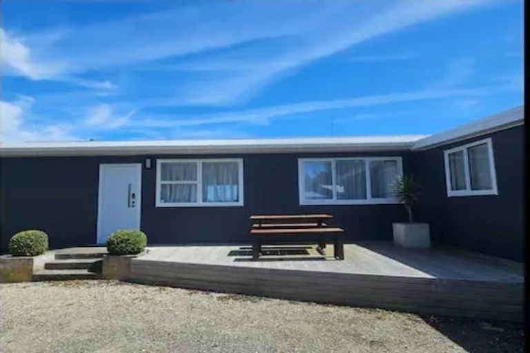 Photo of property in 82 Koputara Road, Himatangi Beach, Foxton, 4891