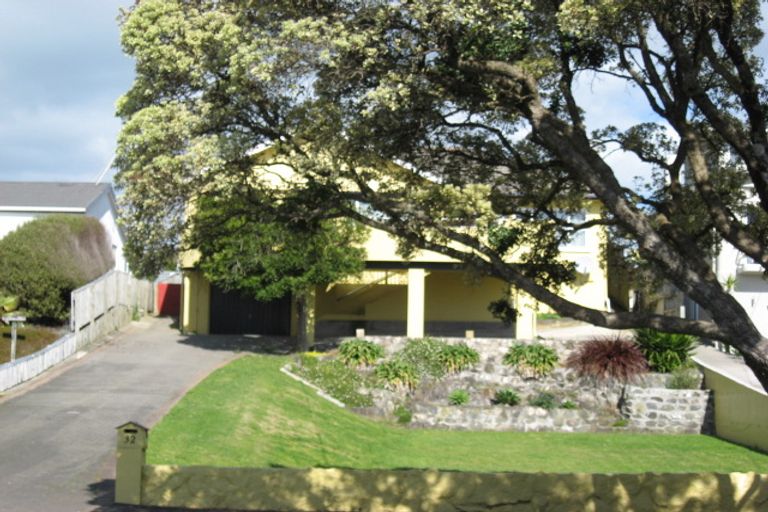 Photo of property in 32 Mclean Street, Strandon, New Plymouth, 4312